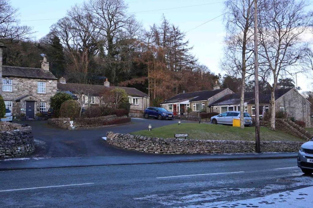 Charming Dog-Friendly Yorkshire Dales Cottage, Austwick Eksteriør billede